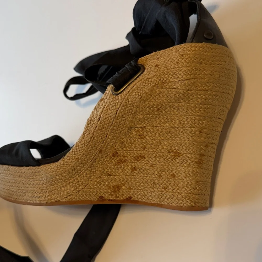 UGG Jules Black Wedge Sandal with ribbon ankle ties, open toe, size 8.5US